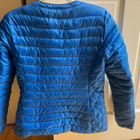 Lilly Pulitzer Reversible Jacket, Size S, polyester w/ down/feather insulation - Picture 2 of 4